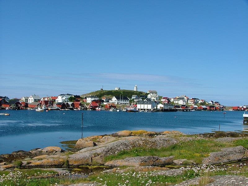 Raseringen av Frøya fortsetter med uforminsket styrke