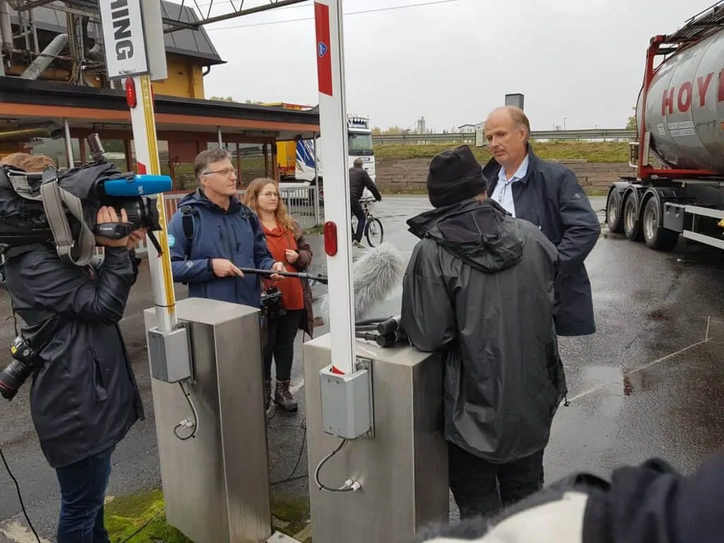 NMF aksjon mot Dynea – krever at Dynea rydder gift fra Brånåsen søppeldeponi 23